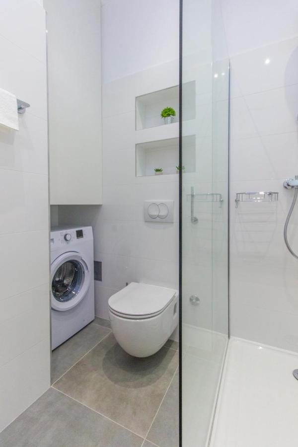 Apartment Ena ,City Center Шибеник Экстерьер фото